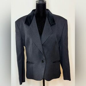 Vintage Jaeger 100% Wool black tweed classic preppy blazer velvet lapel 12 EUC